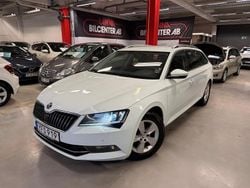 Vit Begagnad 2017 Skoda Superb Kombi | 109 800 kr (Bra pris)