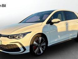 Vit (oryx white pearl) Begagnad 2020 VW Golf VIII GTE Kombi | 309 900 kr