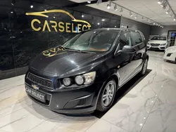 Svart Begagnad 2012 Chevrolet Aveo Halvkombi | 39 900 kr (Marknadspris)