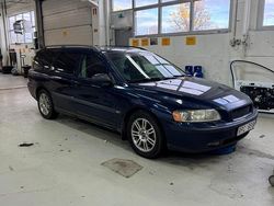 Begagnad 2001 Volvo V70 Kombi | 10 000 kr (Lite dyr)