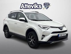 Vit Begagnad 2017 Toyota RAV4 Hybrid SUV | 229 900 kr (Marknadspris)