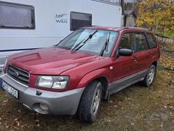 Röd Begagnad 2005 Subaru Forester SUV | 8 000 kr (Superpris)