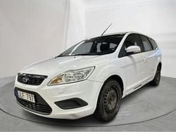 Vit Begagnad 2008 Ford Focus Kombi | 29 000 kr (Marknadspris)