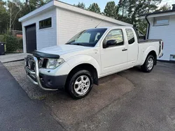 Vit Begagnad 2009 Nissan Navara Pickup | 103 000 kr (Lite dyr)