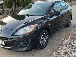 Svart Begagnad 2009 Mazda 3 Comfort Sedan | 34 800 kr (Marknadspris)