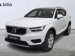 Vit Begagnad 2022 Volvo XC40 Momentum SUV | 299 000 kr (Marknadspris)