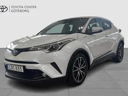 Vit Begagnad 2018 Toyota C-HR Edition SUV | 214 900 kr (Marknadspris)