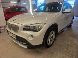 Vit Begagnad 2011 BMW X1 Sport Line SUV | 99 900 kr (Marknadspris)