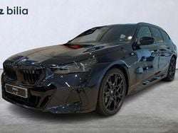 Svart Ny 2025 BMW i5 Comfort Edition Sedan | 929 900 kr (Lite dyr)