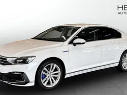 Vit (white) Begagnad 2019 VW Passat GTE Sedan | 219 900 kr (Marknadspris)
