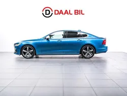 Blå Begagnad 2017 Volvo S90 R-Design Sedan | 289 700 kr (Marknadspris)