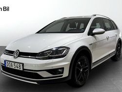 Vit Begagnad 2018 VW Golf Alltrack Kombi | 219 900 kr (Marknadspris)