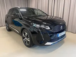 Svart Begagnad 2022 Peugeot 3008 GT SUV | 279 700 kr (Marknadspris)