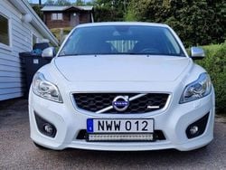 Vit Begagnad 2010 Volvo C30 R-Design Halvkombi | 65 000 kr (Marknadspris)