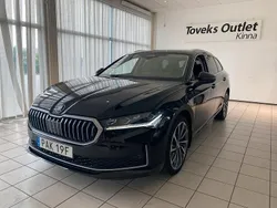 Svart Ny 2024 Skoda Superb LAURIN & KLEMENT Kombi | 469 900 kr (Superpris)