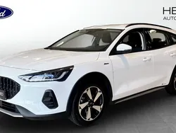 Frozen white Begagnad 2023 Ford Focus Active Kombi | 219 900 kr (Marknadspris)