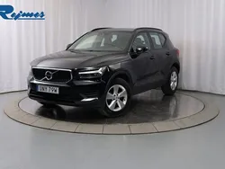 Svart Begagnad 2020 Volvo XC40 Momentum SUV | 239 800 kr (Marknadspris)