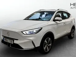 Vit (white) Begagnad 2022 MG ZS Luxury Sedan | 249 900 kr (Bra pris)