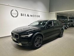 Svart Begagnad 2017 Volvo V90 CC Kombi | 319 900 kr (Marknadspris)