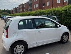 Vit Begagnad 2013 Seat Mii Halvkombi | 35 000 kr