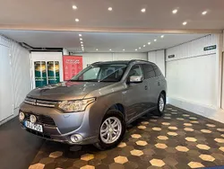 Mörkgrå Begagnad 2014 Mitsubishi Outlander P-HEV SUV | 85 999 kr (Superpris)
