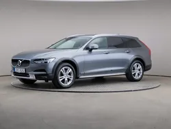 Grå Begagnad 2019 Volvo V90 CC SE Kombi | 349 000 kr (Marknadspris)