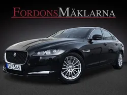 Svart Begagnad 2016 Jaguar XF Prestige Sedan | 139 900 kr