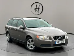 Grå Begagnad 2008 Volvo V70 Kinetic Kombi | 55 000 kr (Marknadspris)