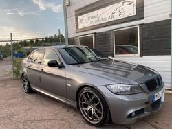 Grå Begagnad 2010 BMW 320 Comfort Edition Sedan | 79 900 kr (Marknadspris)
