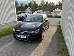 Svart Begagnad 2011 Audi A1 Halvkombi | 79 000 kr (Marknadspris)