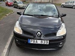 Svart Begagnad 2007 Renault Clio R.S. Halvkombi | 30 000 kr (Superpris)