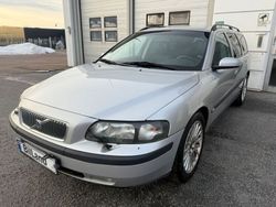 Begagnad 2004 Volvo V70 Business Edition Kombi | 25 900 kr (Dyr)