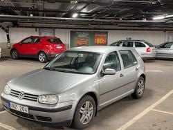 Grå Begagnad 2004 VW Golf IV Ocean Halvkombi | 6 500 kr (Superpris)