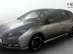 Grå (grey) Begagnad 2022 Nissan Leaf N-Connecta Halvkombi | 224 900 kr (Marknadspris)