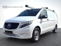 Vit Begagnad 2022 Mercedes Vito Minibuss | 337 375 kr (Bra pris)