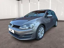 Grå Begagnad 2014 VW Golf VII Halvkombi | 84 900 kr (Marknadspris)