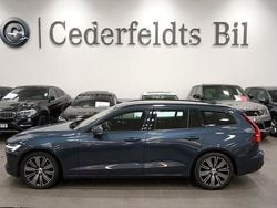 Mörkblå (blå) Begagnad 2019 Volvo V60 Momentum Kombi | 239 900 kr (Bra pris)