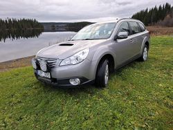 Silver Begagnad 2011 Subaru Outback SUV | 49 000 kr (Marknadspris)