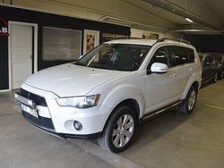 Vit Begagnad 2010 Mitsubishi Outlander SUV | 94 900 kr (Lite dyr)