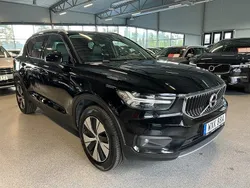Svart Begagnad 2020 Volvo XC40 Momentum SUV | 269 900 kr (Bra pris)