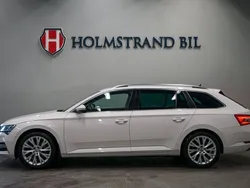 Vit Begagnad 2020 Skoda Superb Business Line Kombi | 234 900 kr (Bra pris)