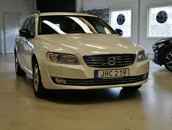 Vit Begagnad 2014 Volvo V70 Momentum Kombi | 158 900 kr (Lite dyr)