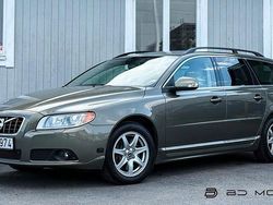 Grön Begagnad 2010 Volvo V70 Momentum Kombi | 99 900 kr (Marknadspris)