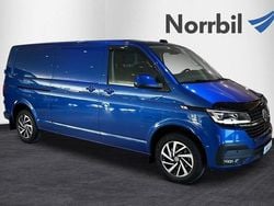 Blå (ravennablü metallic) Begagnad 2024 VW T6.1 Van | 499 000 kr (Superpris)