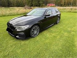 Svart Begagnad 2020 BMW 530 M Sport Kombi | 305 500 kr (Bra pris)