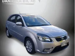 Silver Begagnad 2010 Kia Rio Halvkombi | 59 999 kr (Marknadspris)