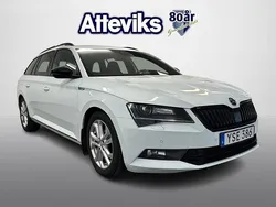 Vit Begagnad 2017 Skoda Superb SportLine Kombi | 199 900 kr (Lite dyr)