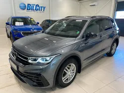 Grå Begagnad 2023 VW Tiguan Allspace R-line SUV | 469 900 kr (Lite dyr)