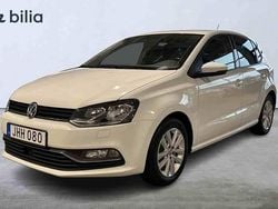 Vit Begagnad 2016 VW Polo Halvkombi | 79 900 kr (Marknadspris)