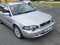Grå Begagnad 2004 Volvo V40 Kombi | 13 000 kr (Bra pris)